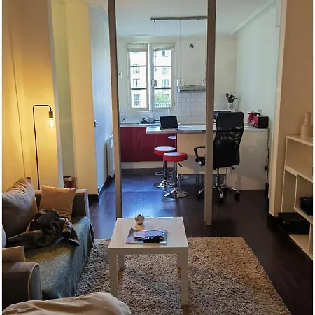 Studio Parisien Eiffel 7e *